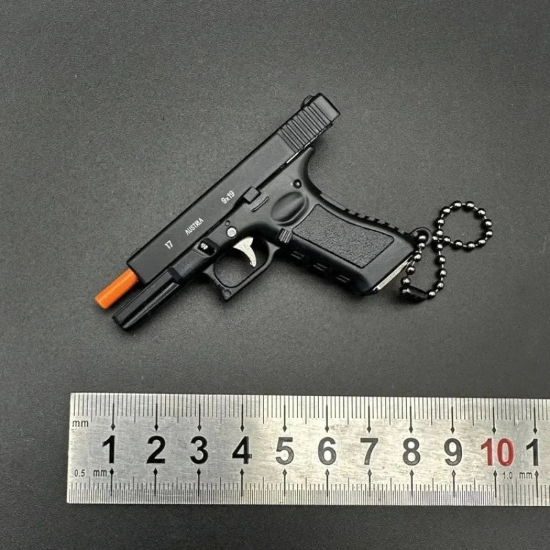Hot Semi-alloy 1:3 Pistol Model Metal Mini G17 Toy Gun Detachable DIY Keychain Pendant Ornaments Children's Toy