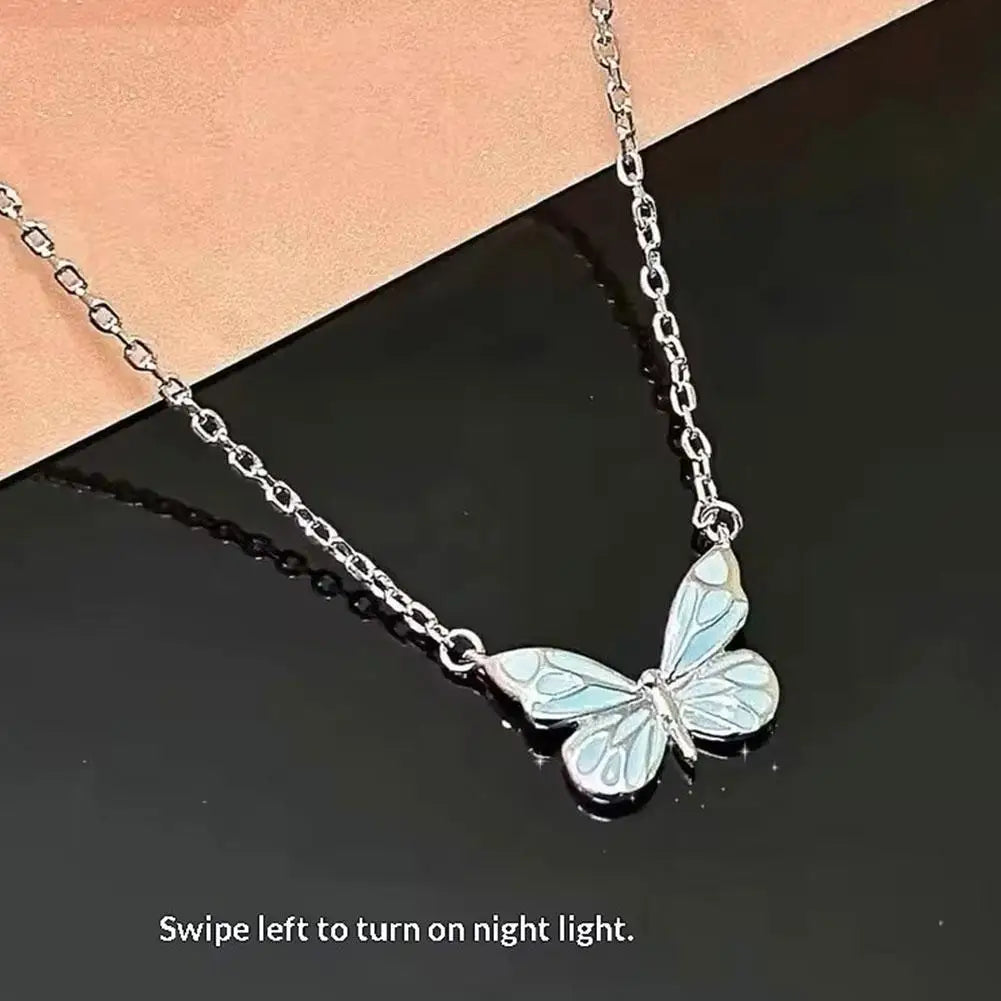 2pcs Luminous Butterfly Necklace Bracelet Set for Women Glow in The Dark Pendant Necklace Christmas New Year Party Jewelry Gift