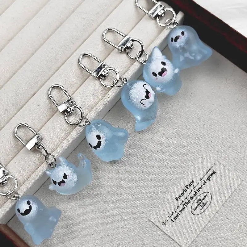 Cute Luminous Little Ghost Keychain With Glow In Dark Effect And Lovely Design Perfect For Halloween Gifts Backpack Pendant