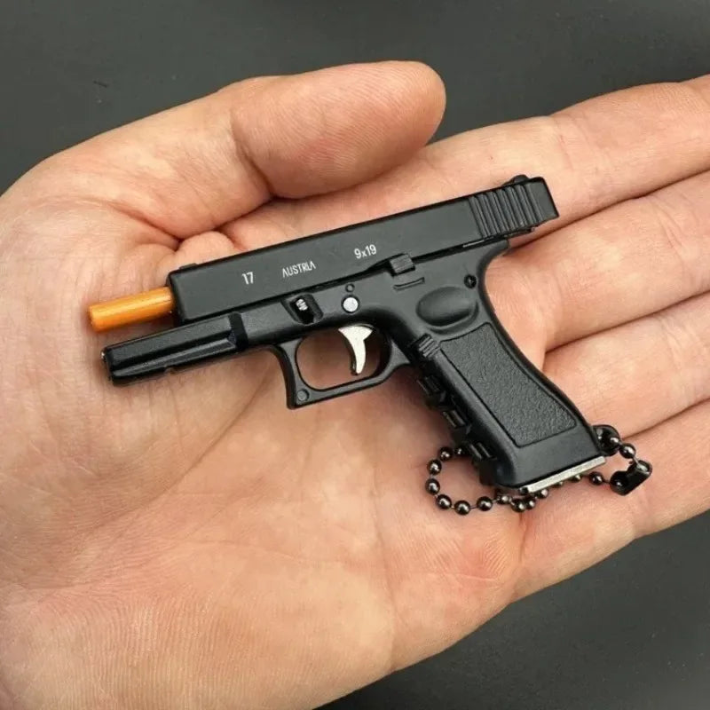 Hot Semi-alloy 1:3 Pistol Model Metal Mini G17 Toy Gun Detachable DIY Keychain Pendant Ornaments Children's Toy