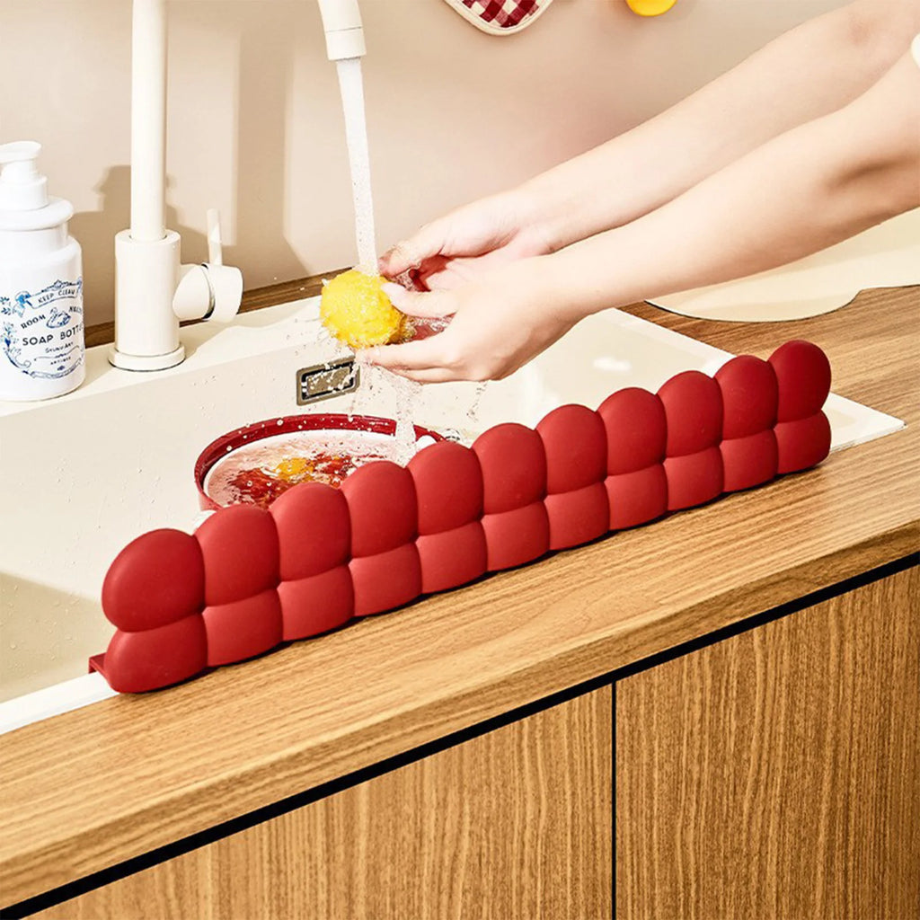 Silicone Water Retaining Dam Strip with Suction Cups Water Strip Dam Easy To Clean for Kitchen Sink Cooktop Bathroom Tub Use